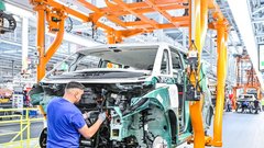 Udarec električni mobilnosti: Volkswagnov umik prikupnega, a dragega ID. Buzza