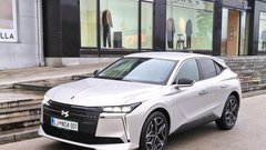 Test: DS N.4 Hybrid Etoile - Napad na germansko filozofijo