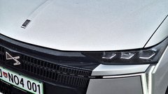 Test: DS N.4 Hybrid Etoile - Napad na germansko filozofijo