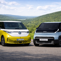 Kia PV5 in Volkswagen ID. Buzz:  Oba z enakim ciljem, a z različnim pristopom