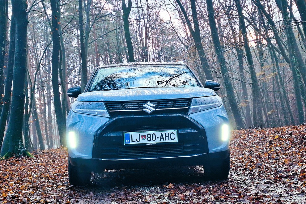Test: Suzuki Vitara 1.4 MHEV AllGrip Elegance – Skoraj večno prijateljstvo