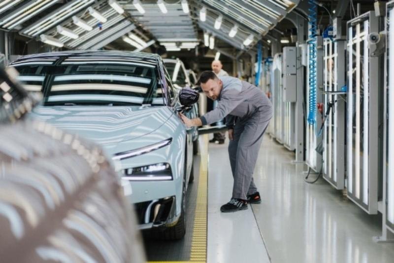 Severnim sosedom gre v avtomobilski industriji bolje kot pri smučarskih skokih