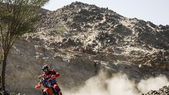 Sanders v vodstvu, Marčič reševal življenje