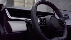 Nova Mazdina lastovka z drzno mešanico stila in tehnologije