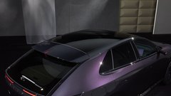 Nova Mazdina lastovka z drzno mešanico stila in tehnologije