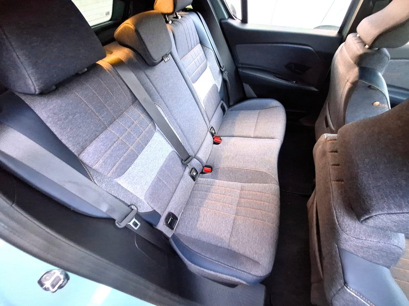 Test: Renault 4 E-Tech electric - Večen kot par hlač iz jeansa …