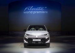 To je novi Renaultov veliki križanec, ki bo razočaral evropske kupce