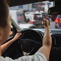 To je 5 najbolj nadležnih vozniških navad, ki spravljajo ostale voznike ob živce