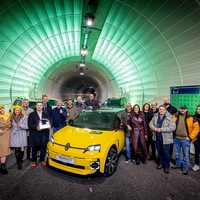 Slovenski avto leta 2026 je Renault 5