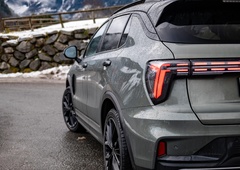 Test: Lynk & Co 01 - Bolj električen in bolj minimalističen