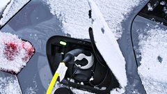 Mraz dobesedno ubija baterije električnih avtomobilov