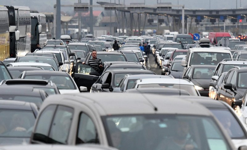 Slovenski avtomobili se starajo, a so še vedno mlajši od evropskega povprečja