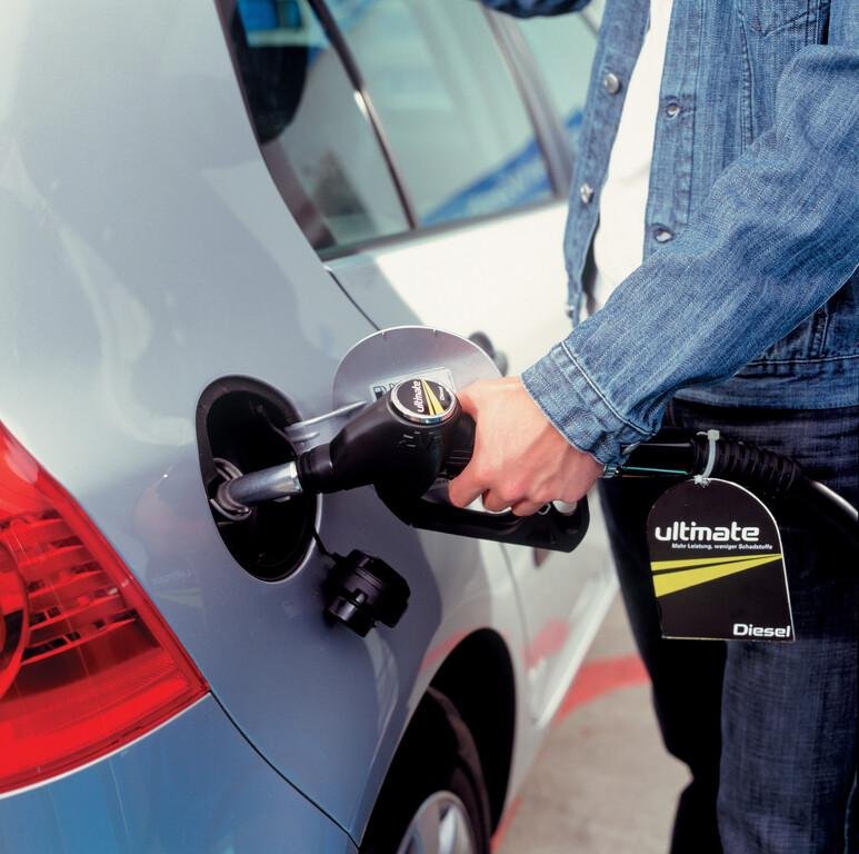 Zdaj je uradno: električni avtomobili se vse bolj zajedajo v evropsko tržno pogačo