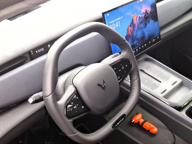 Test: Voyah Courage 2WD - Kitajski ustvarjalni pogum