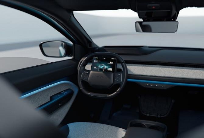 Po dolgotrajni zamudi menda končno prihaja, prvi kupci ga čakajo že tri leta