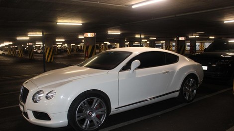 V Kopru zasegli ukradenega Bentleya. Preden je prišel v Slovenijo pa je prepotoval že pol sveta