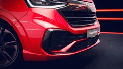 Volkswagnov dostavnik v bojni barvi in s športnimi vibracijami