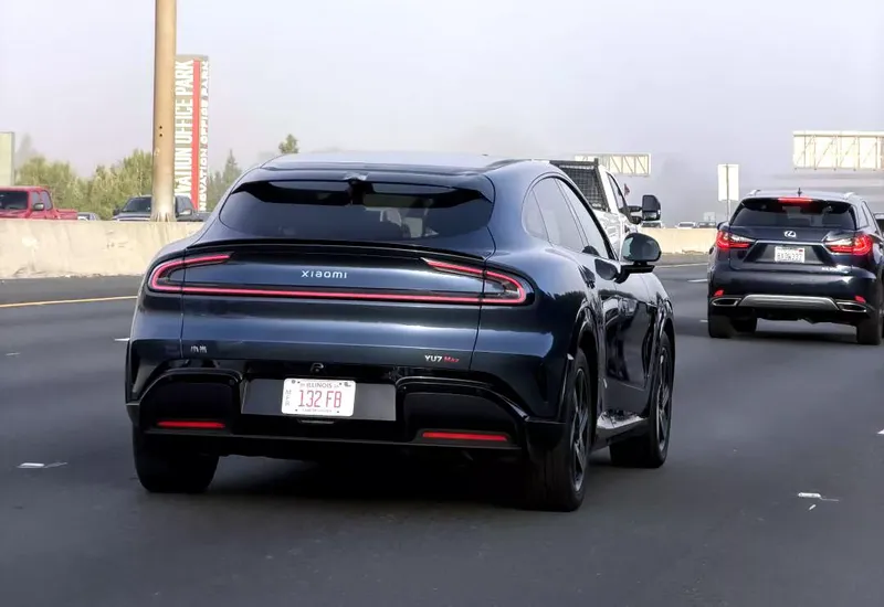 Včasih so kopirali Kitajci, zdaj pa očitno svet kopira njih