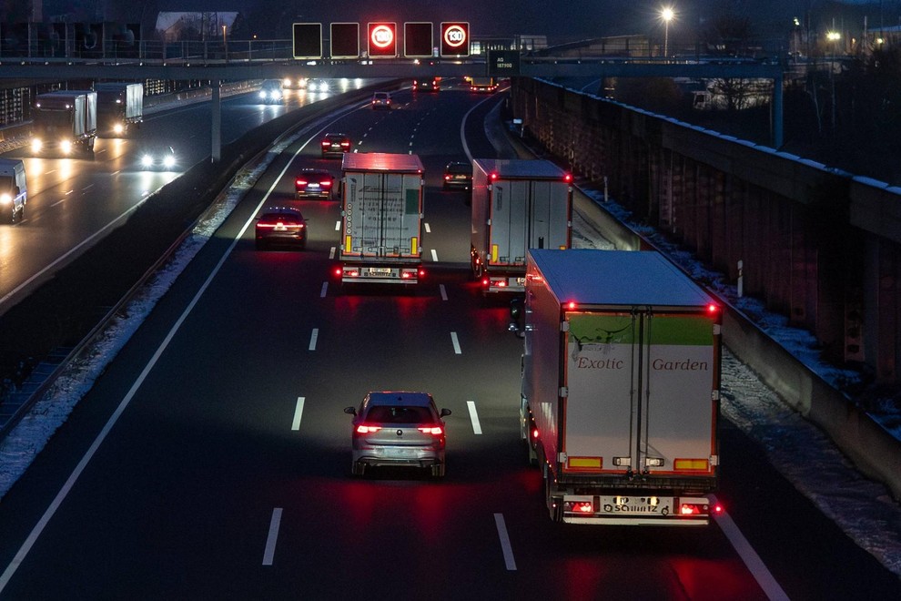 Lani manj avtocestnih zastojev, toda časovno  so se krepko »raztegnili«