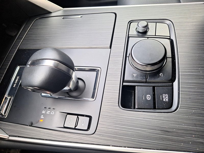 Test: Mazda CX-80 D254 8AT AWD Homura Plus - Kaj še preostane gosposki druščini?