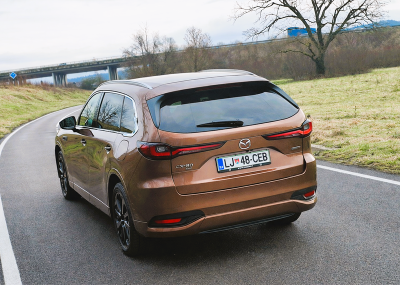 Test: Mazda CX-80 D254 8AT AWD Homura Plus - Kaj še preostane gosposki druščini?