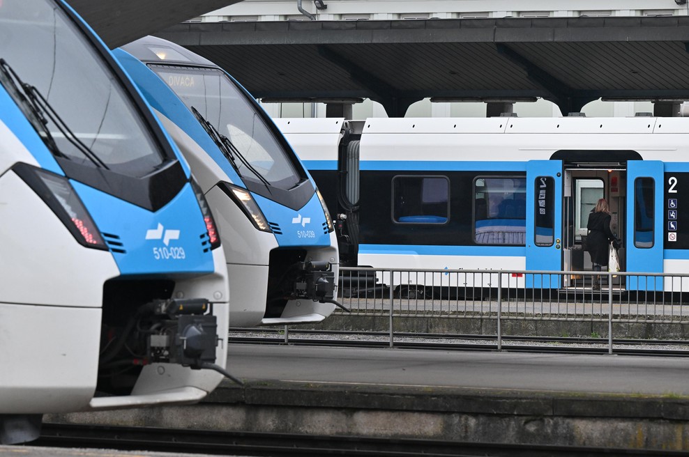 Drzna ideja: vlak bo med Mariborom in Ljubljano drvel s kar 250 km/h! Vprašanje je le, kdaj ... (foto: Žiga Živulović jr./BOBO)