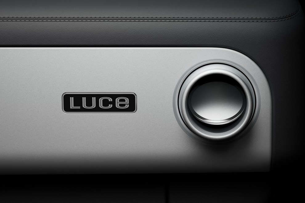 Ferrari Luce - notranjost