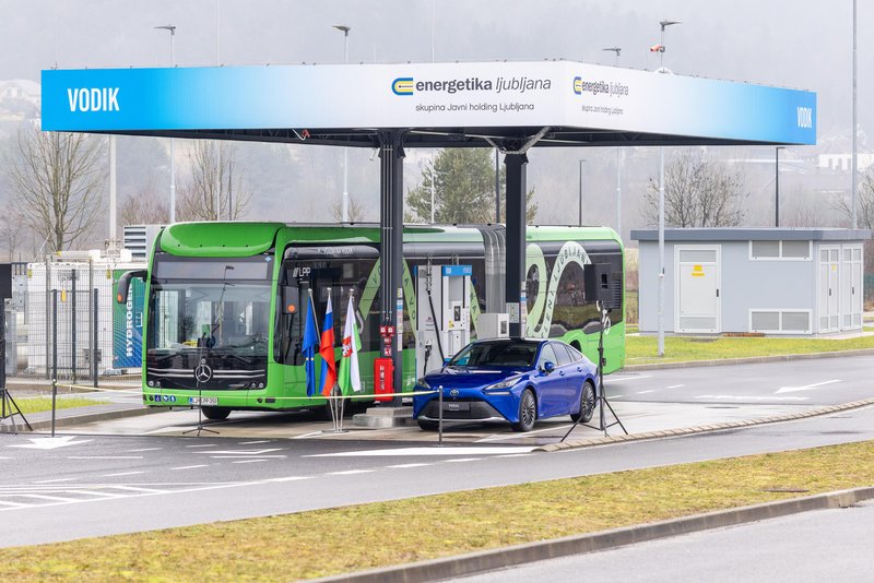 Prva javna vodikova polnilnica