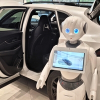 V Sloveniji bodo kitajske avtomobile prodajali tudi roboti, ki bodo vedeli celo več kot človeški prodajalci