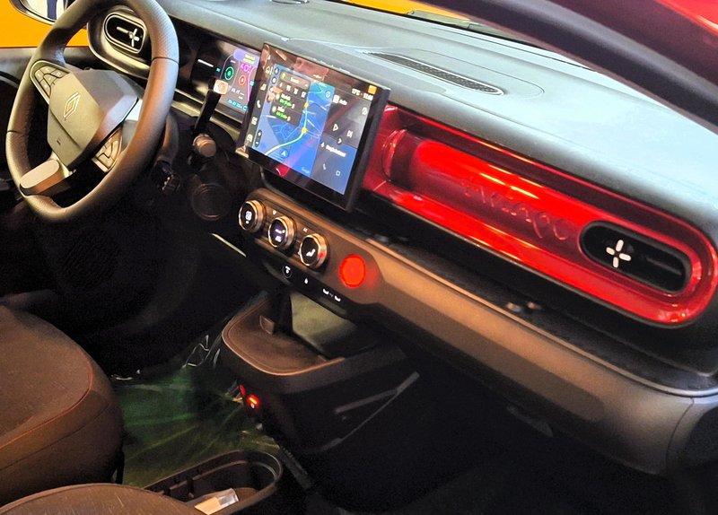 Renault je držal obljubo, to so uradne slovenske cene za novega električnega Twinga