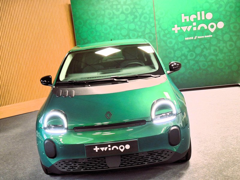Renault je držal obljubo, to so uradne slovenske cene za novega električnega Twinga