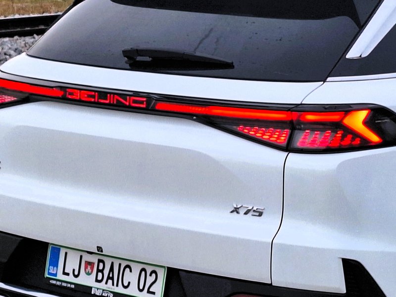 Test: BAIC X7S – Tisti, ki pošilja pozdrave iz prestolnice