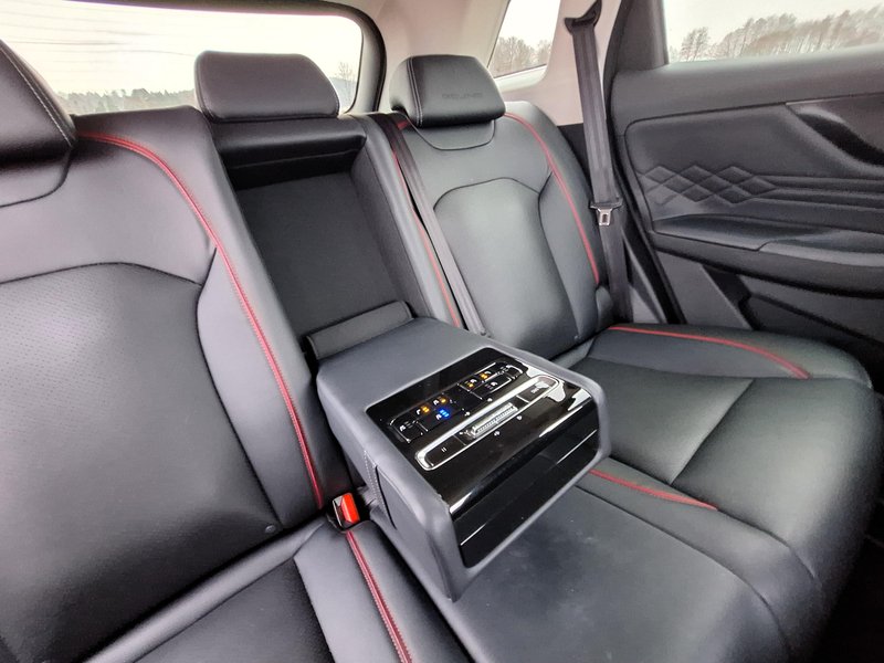 Test: BAIC X7S – Tisti, ki pošilja pozdrave iz prestolnice