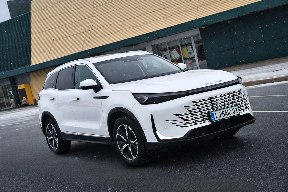 Test: BAIC X7S – Tisti, ki pošilja pozdrave iz prestolnice