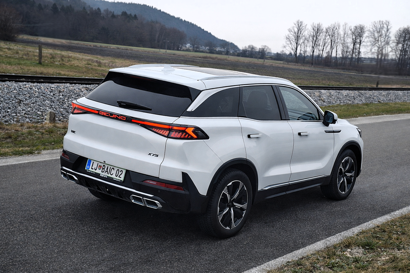 Test: BAIC X7S – Tisti, ki pošilja pozdrave iz prestolnice