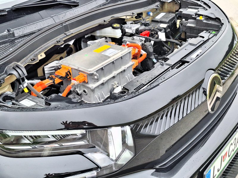 Test: Citroën ë-C3 Aircross 113 Max – Družinski prijatelj z omejitvami