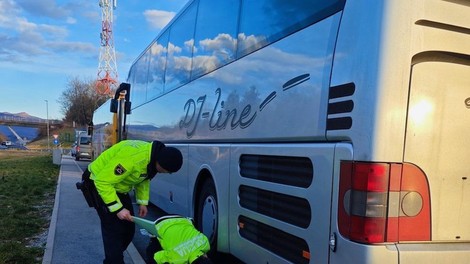 Vozniki tovornjakov prehitri, vozniki avtobusov pogosto brez predpisanih počitkov