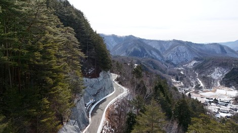 Smučarski "proračun" se lahko močno zmanjša, če na cestah do gorskih središč v Evropi ne upoštevate teh pravil