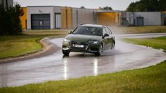 Letne pnevmatike: tri dobre, večina vsaj pogojno priporočljivih in tri, ki so zgrešen nakup