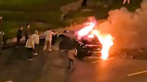 Epilog incidenta Xiaomija, znano je zakaj je umrl voznik v gorečem avtomobilu