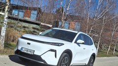 Novo v Sloveniji: Geely Starray EM-i – Tehnološko najpametnejši v družini