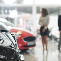 Južni sosedje so nas prehiteli tudi na avtomobilskem trgu, vendar so njihove cene višje