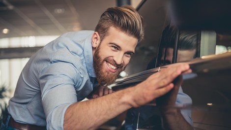 Je nakup avta na dražbi tvegan? Najpogostejši miti in dejstva