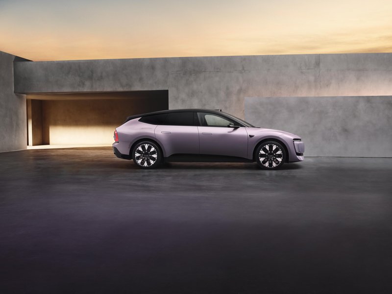 Na nosu novega Audija ni štirih krogov, v kitajskih salonih ne kupcev