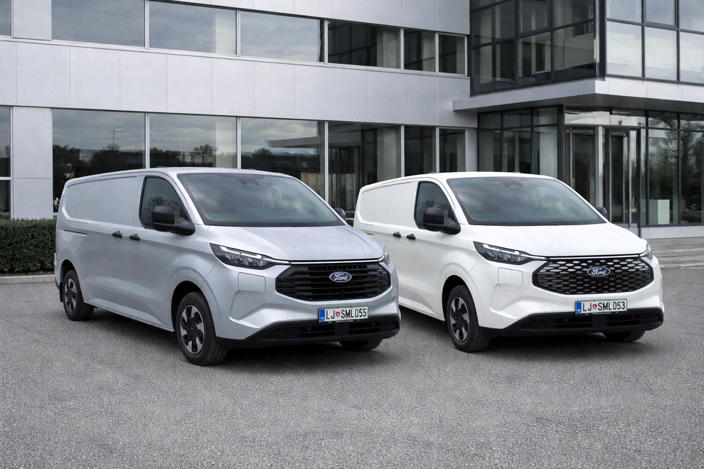 Test: Ford E-Transit Custom in Transit Custom 2.5 Duratec Hybrid PHEV – Na pragu elektrifikacije