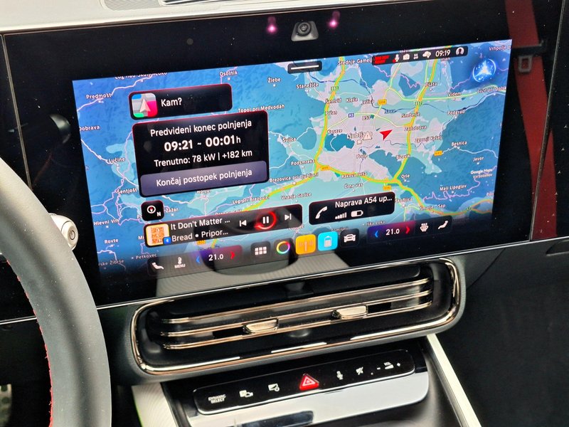 Test: Mercedes-Benz CLA 250+  - Na poti do novega ozvezdja