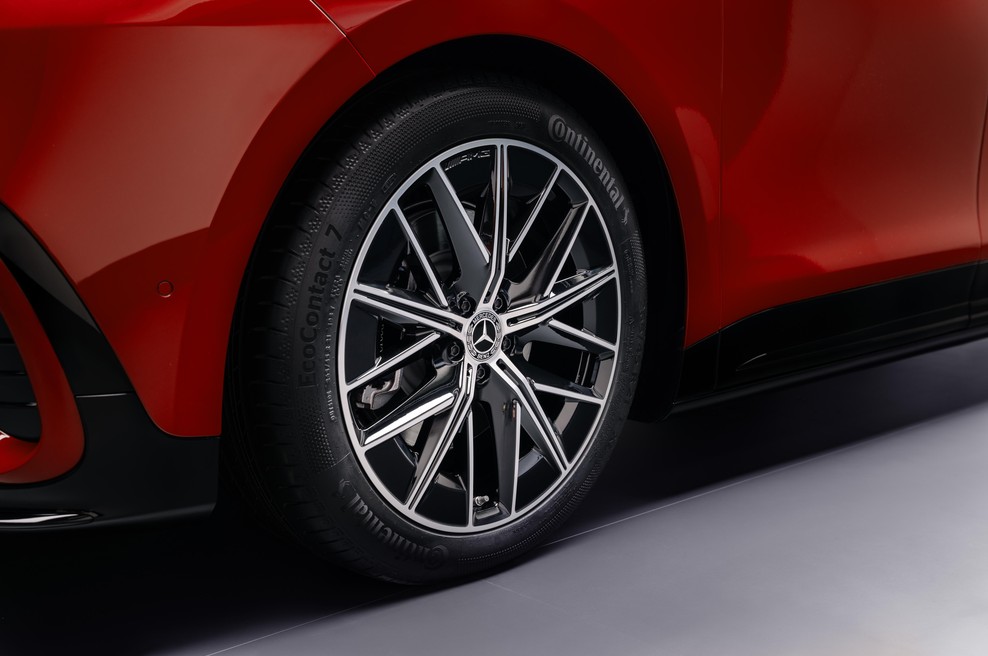 Tudi Mercedes-Benz išče nove priložnosti. To so izdelki, na katerih bi se lahko v prihodnje bohotila zvezda (foto: Mercedes-Benz)