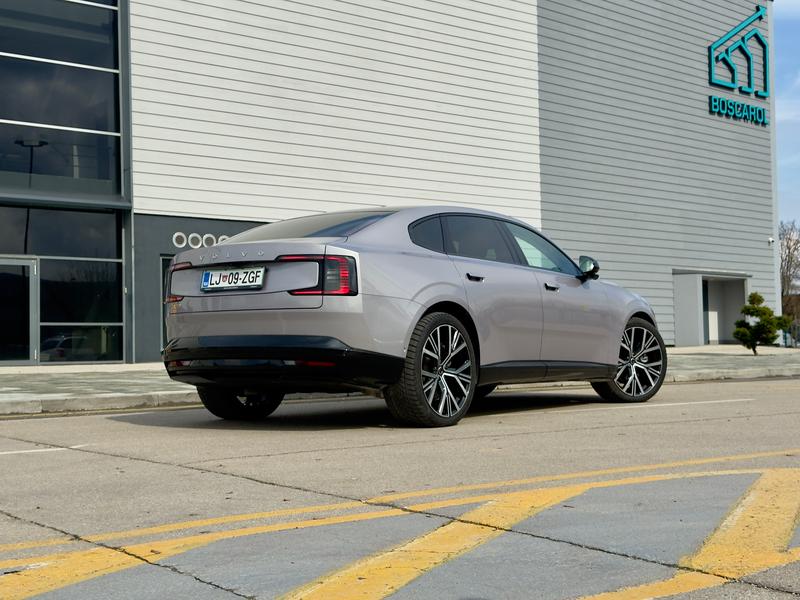 Volvo ES90