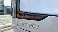 
                                                         Volvo ES90