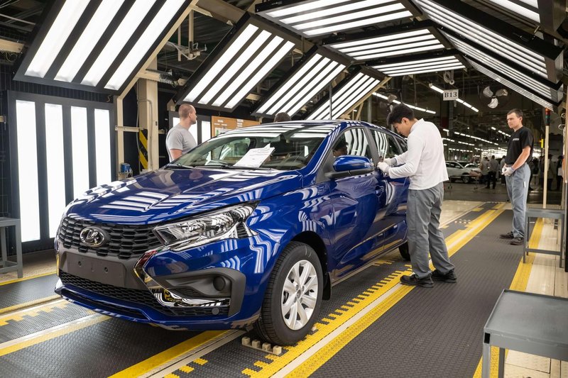 Na ruskem avtomobilskem trgu ni bilo tako slabo že vsaj dvajset let